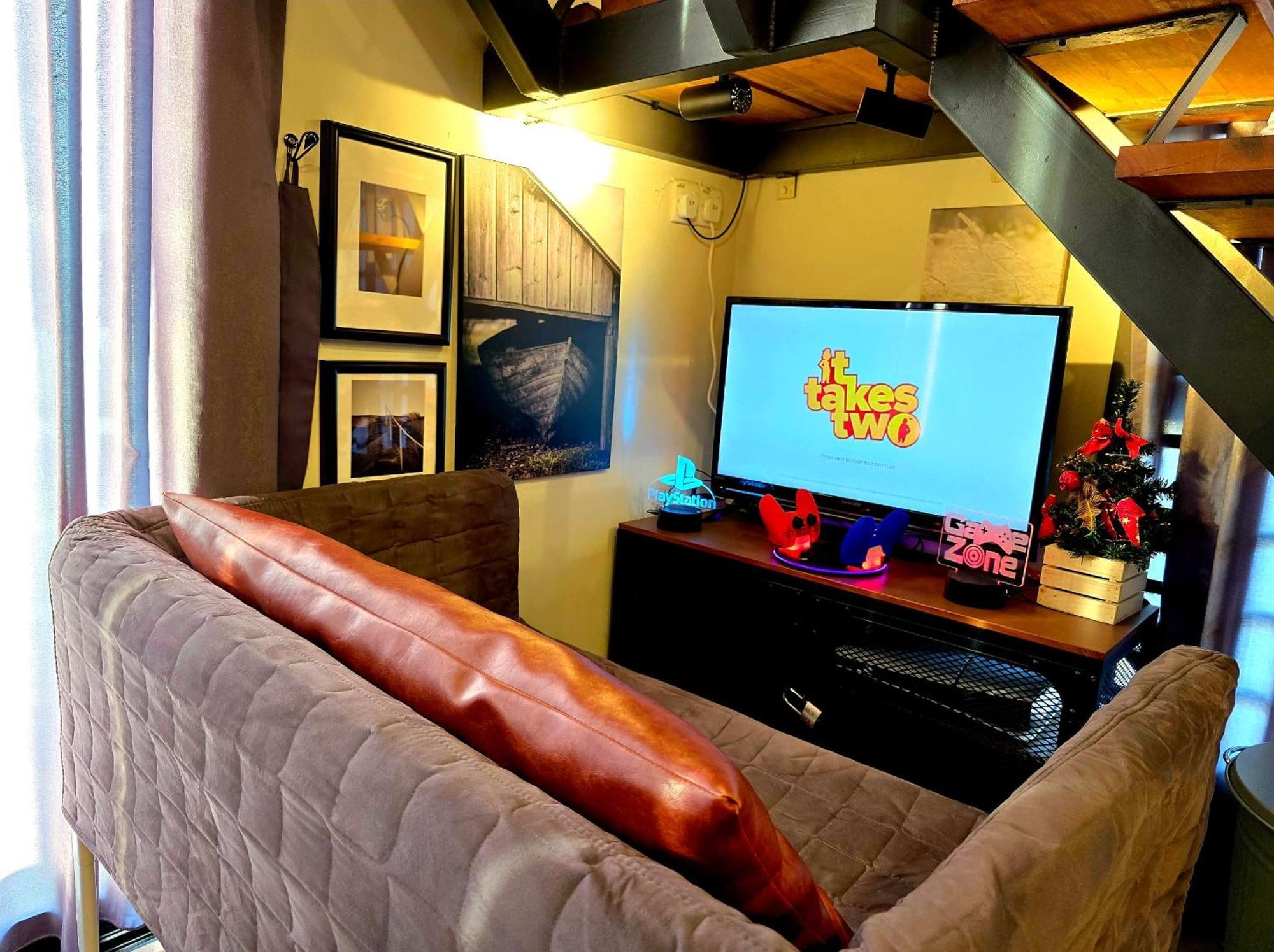 Jonker Street New Cozy 20pax Swimming Pool Karaoke *