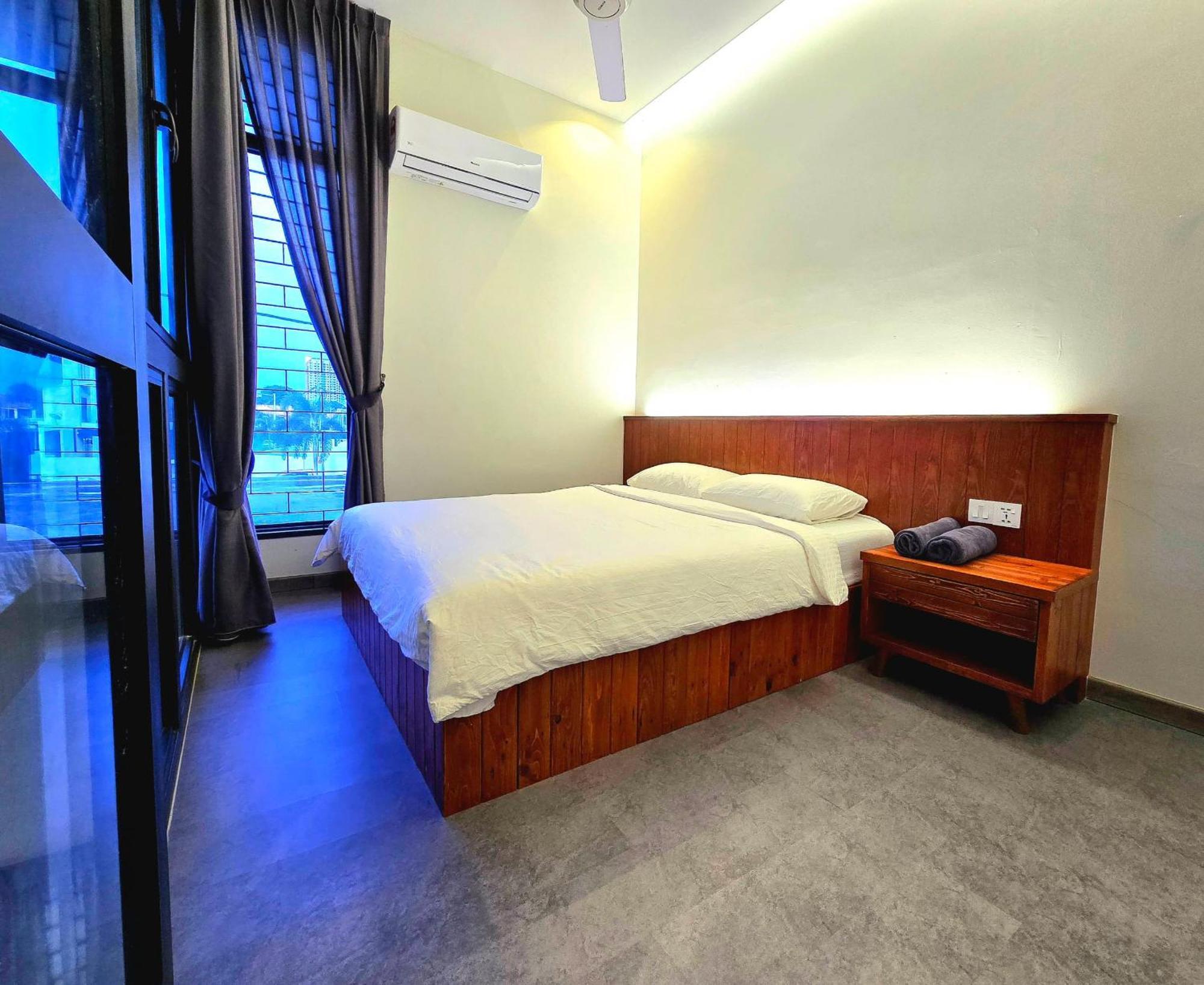 Jonker Street New Cozy 20pax Swimming Pool Karaoke * Malacca
