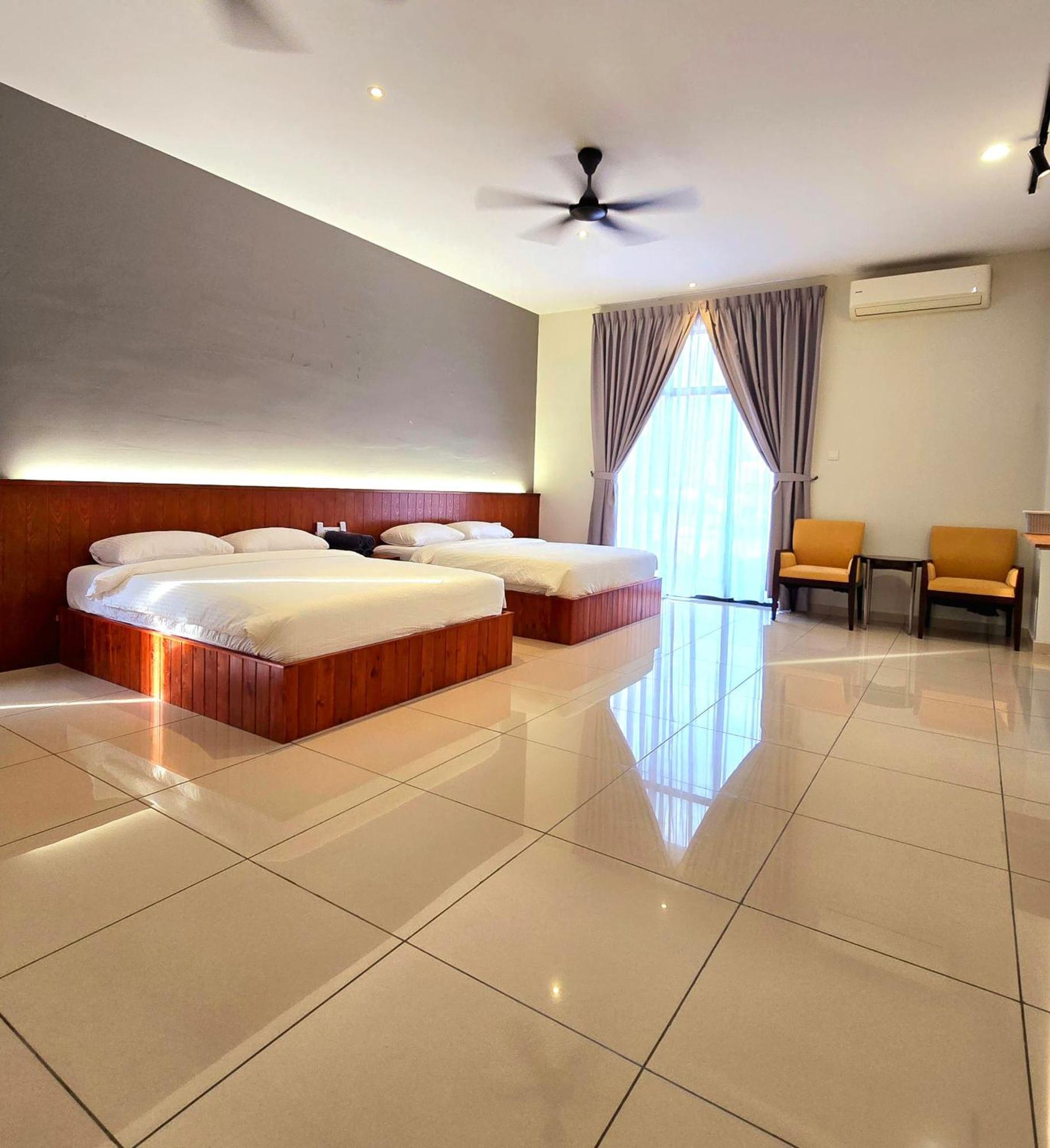 Holiday home Jonker Street New Cozy 20pax Swimming Pool Karaoke Malacca